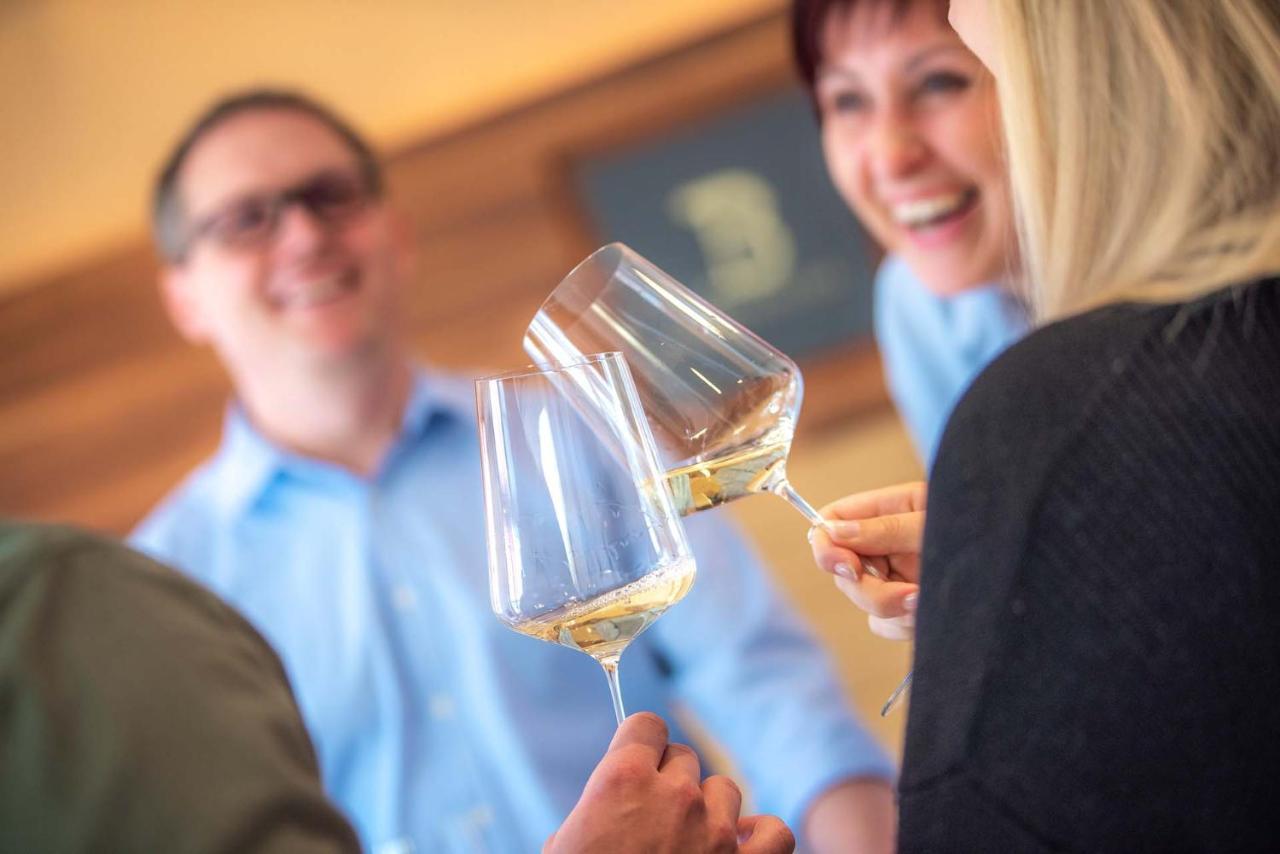 Weingut Breitenfelder Retz Eksteriør billede